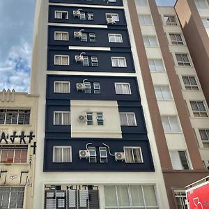 Hotel Neon - Proximo A 25 De Marco, Bom Retiro E Bras, A 2Min Do Mirante Sampa Sky E Pista De Skate Anhangabau